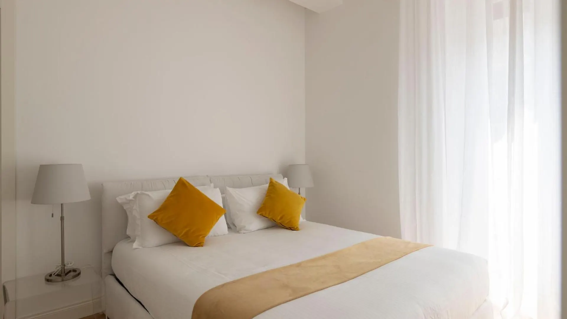 Heart Milan Apartments Porta Romana 0*,